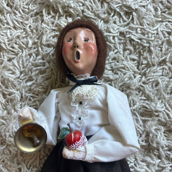 Byers' Choice The Carolers Teacher Figure, 1994 - Picture 7 of 9